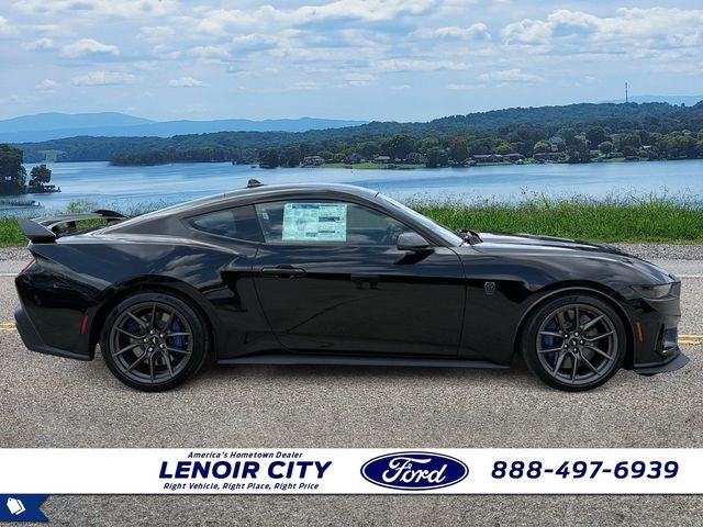 2026 Ford Mustang Dark Horse