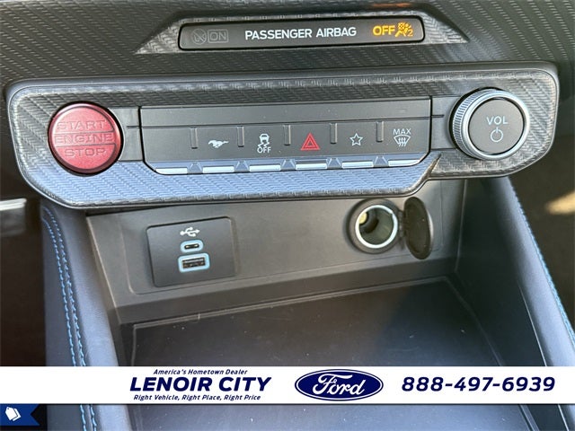 2025 Ford Mustang Dark Horse