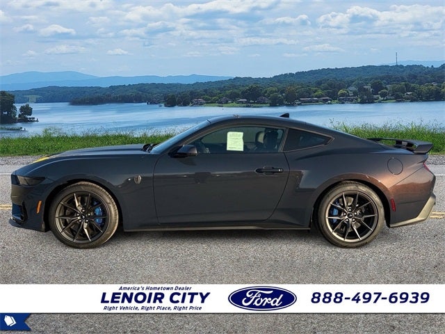 2025 Ford Mustang Dark Horse