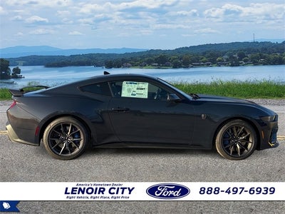 2025 Ford Mustang Dark Horse