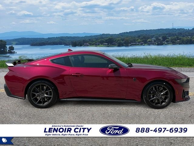 2026 Ford Mustang Dark Horse