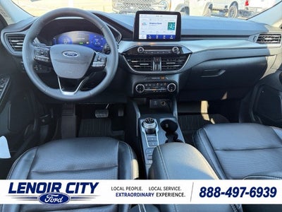 2022 Ford Escape Hybrid Titanium