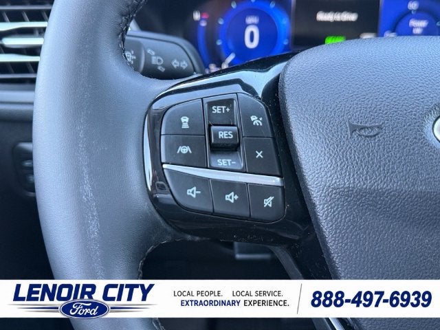 2022 Ford Escape Hybrid Titanium