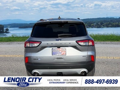 2022 Ford Escape Hybrid Titanium