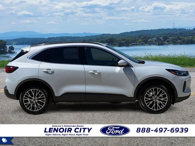 2025 Ford Escape Plug-In Hybrid Base