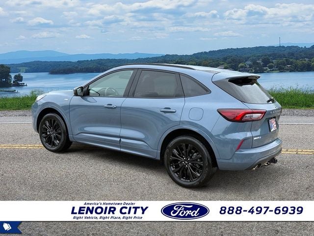 2026 Ford Escape ST-Line Elite