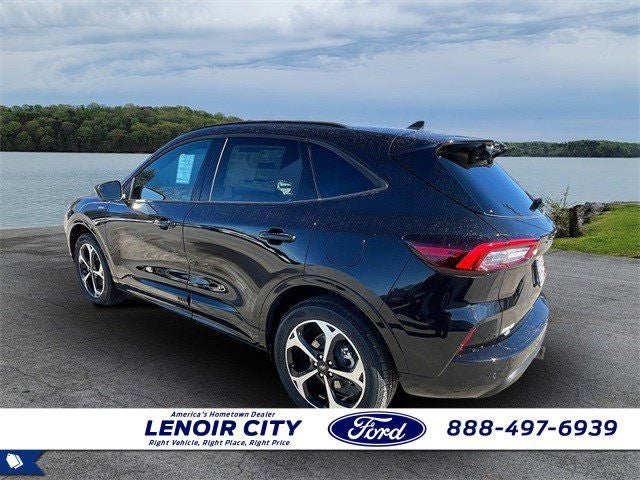 2025 Ford Escape Hybrid ST-Line Elite