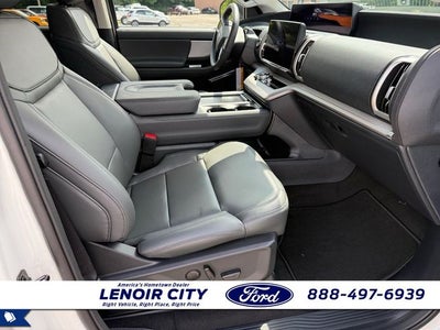 2027 Ford Expedition Active