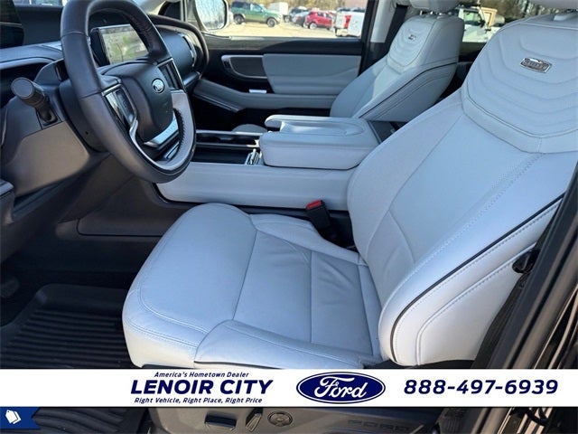 2025 Ford Expedition Platinum