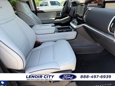 2025 Ford Expedition Platinum