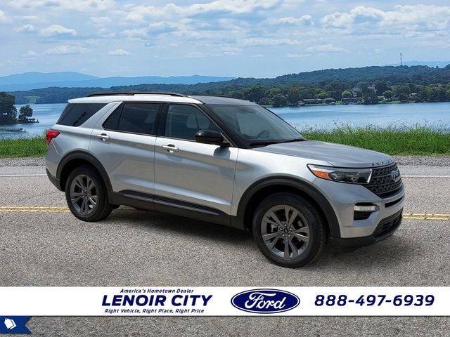 2023 Ford Explorer XLT 4WD's photo