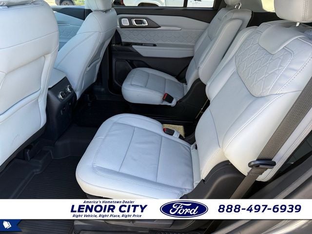2025 Ford Explorer Platinum