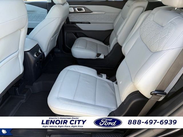 2025 Ford Explorer Platinum