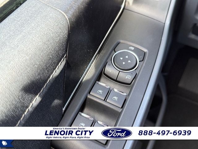 2022 Ford F-150 Lightning XLT