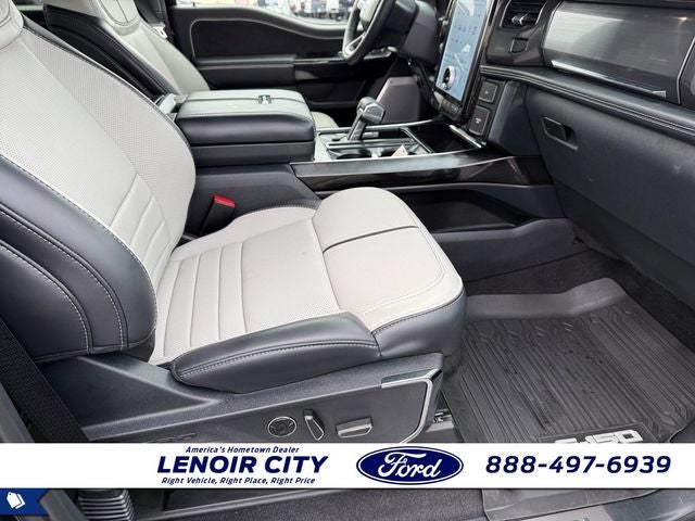 2025 Ford F-150 Lightning Platinum