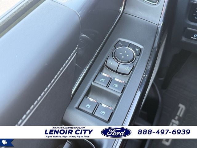 2025 Ford F-150 Lightning Platinum