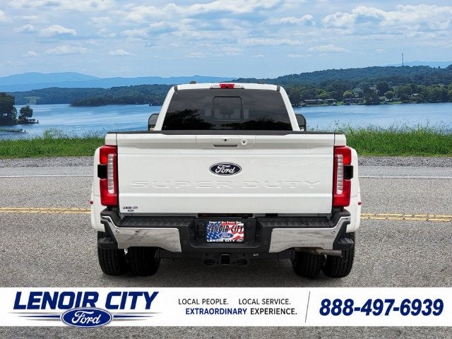 2027 Ford F-350SD Lariat DRW