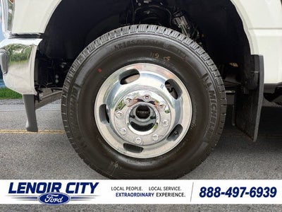 2027 Ford F-350SD Lariat DRW