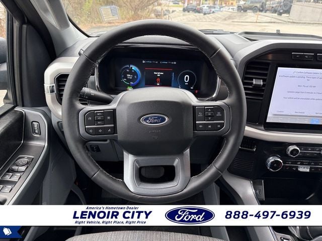 2023 Ford F-150 Lightning XLT
