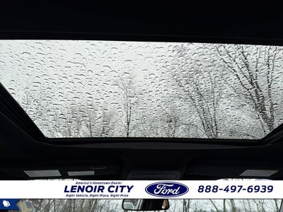 2023 Ford F-150 Lightning Lariat