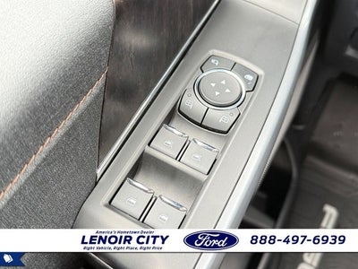 2023 Ford F-150 Lightning Lariat