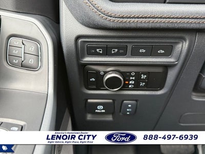 2023 Ford F-150 Lightning Lariat