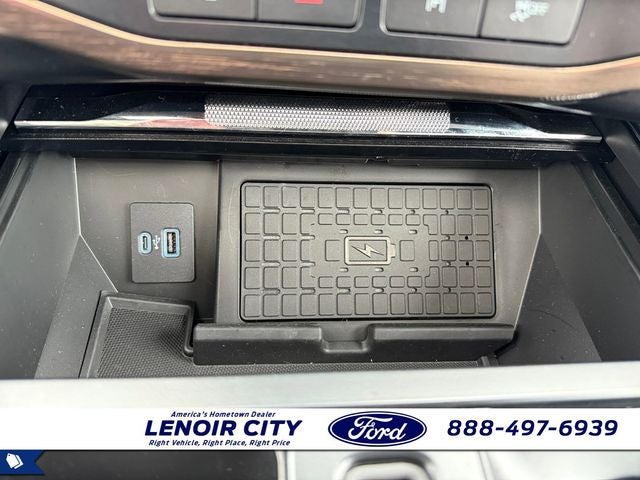 2023 Ford F-150 Lightning Lariat