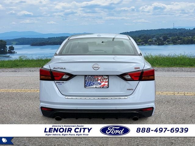 2023 Nissan Altima 2.5 SR