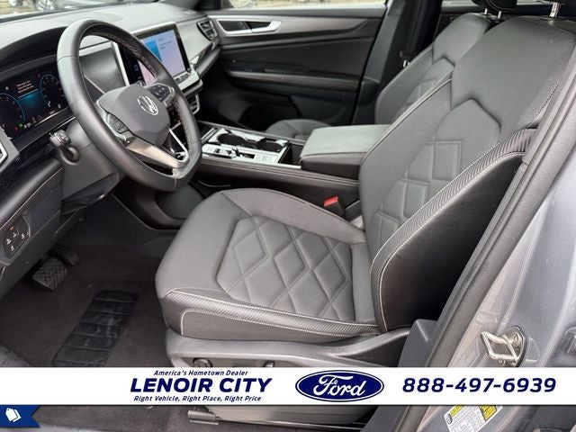 2024 Volkswagen Atlas Cross Sport 2.0T SE w/Technology