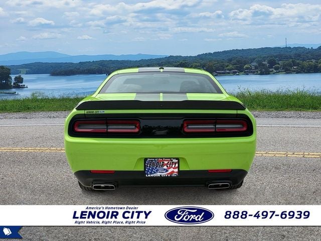 2023 Dodge Challenger SXT