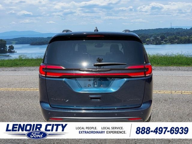2025 Chrysler Pacifica Limited