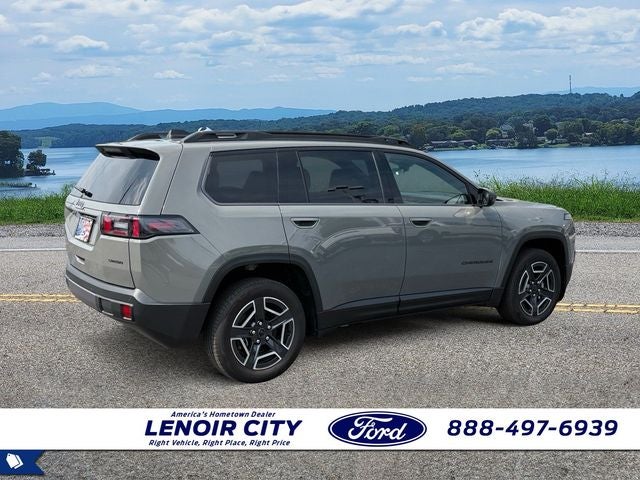 2026 Jeep Cherokee Laredo