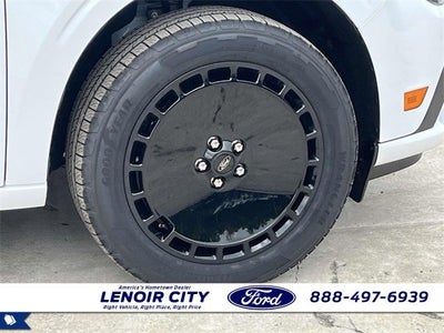 2025 Ford Maverick Lobo Standard