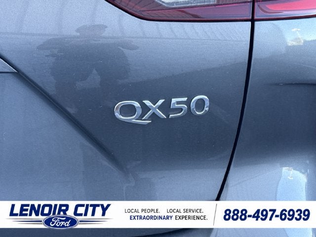 2023 INFINITI QX50 LUXE