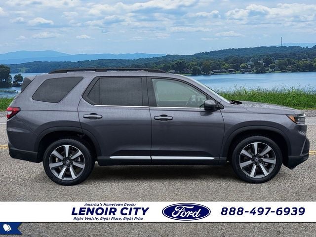 2023 Honda Pilot Touring