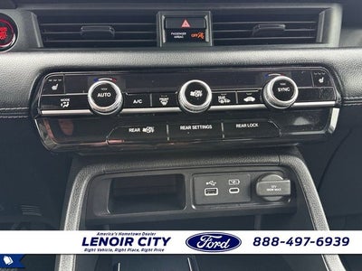 2023 Honda Pilot Touring
