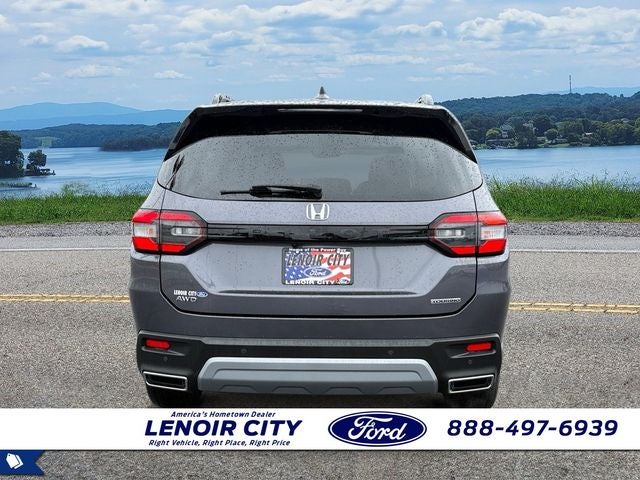 2023 Honda Pilot Touring