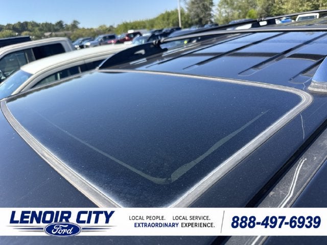 2006 Lincoln Navigator Base