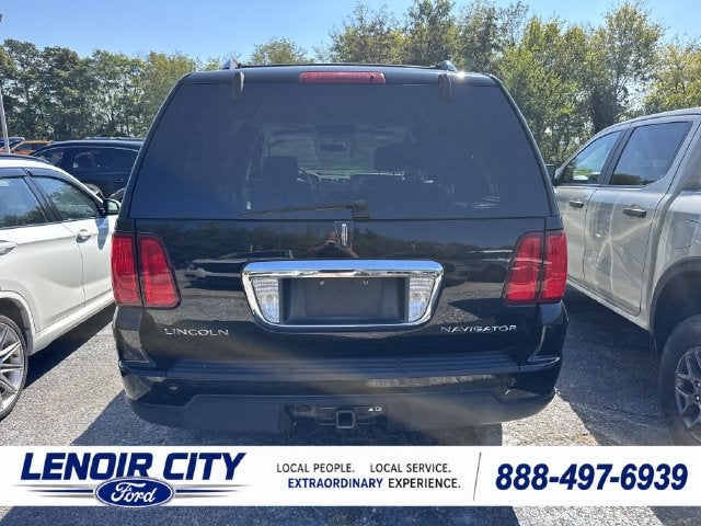 2006 Lincoln Navigator Base
