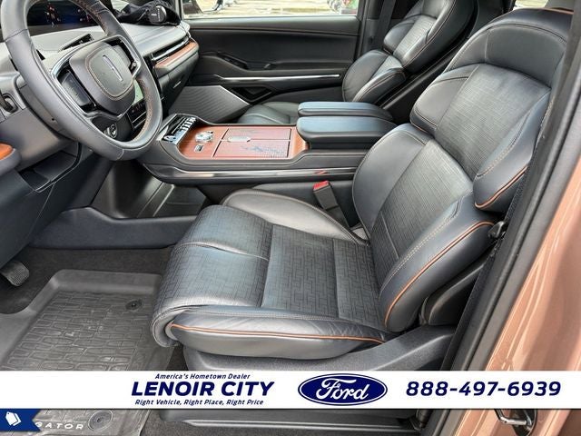 2025 Lincoln Navigator Black Label