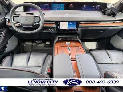 2025 Lincoln Navigator Black Label