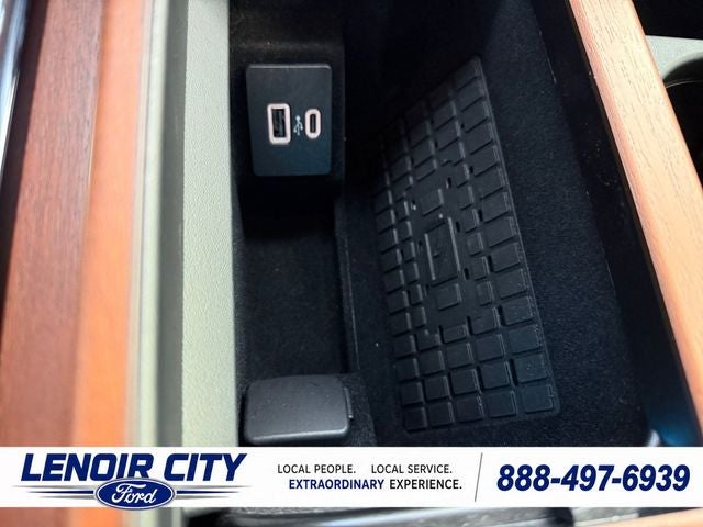 2024 Lincoln Navigator L Black Label