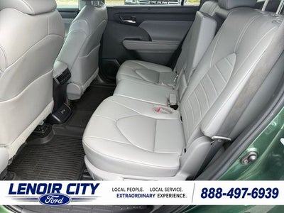 2023 Toyota Highlander XLE