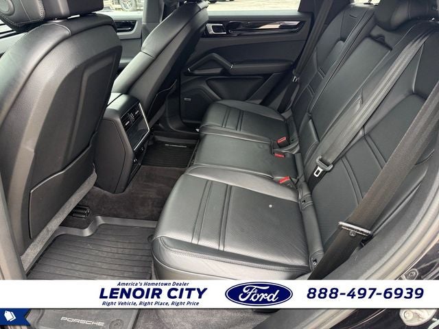 2019 Porsche Cayenne Base