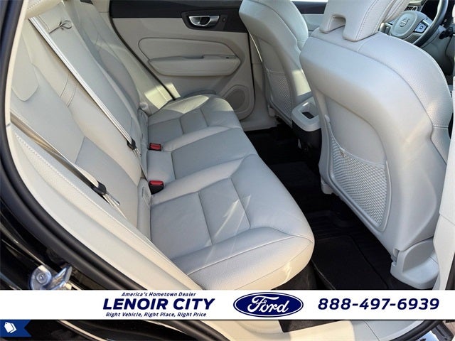 2025 Volvo XC60 B5 Core