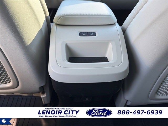 2025 Volvo XC60 B5 Core