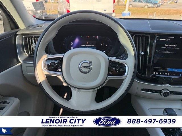 2025 Volvo XC60 B5 Core