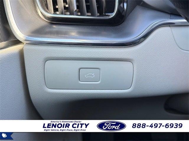 2025 Volvo XC60 B5 Core